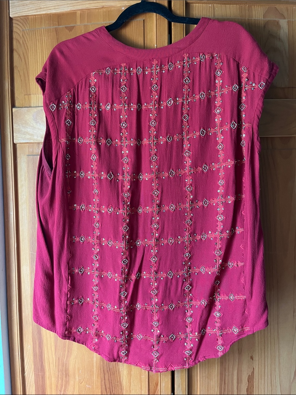 Lucky Brand Raspberry Red Embroidered V-Neck Tunic - Picture 3 of 3